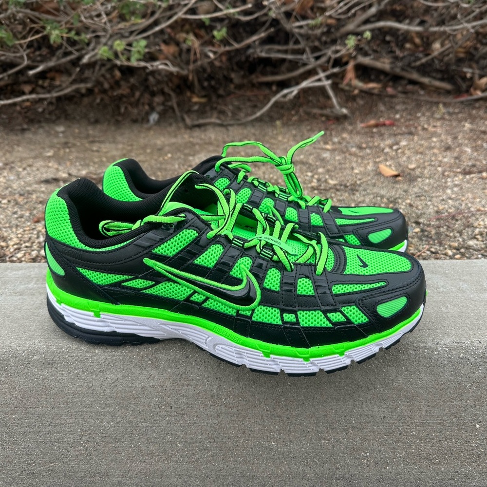 Nike Men's P-6000 Shoes green and black